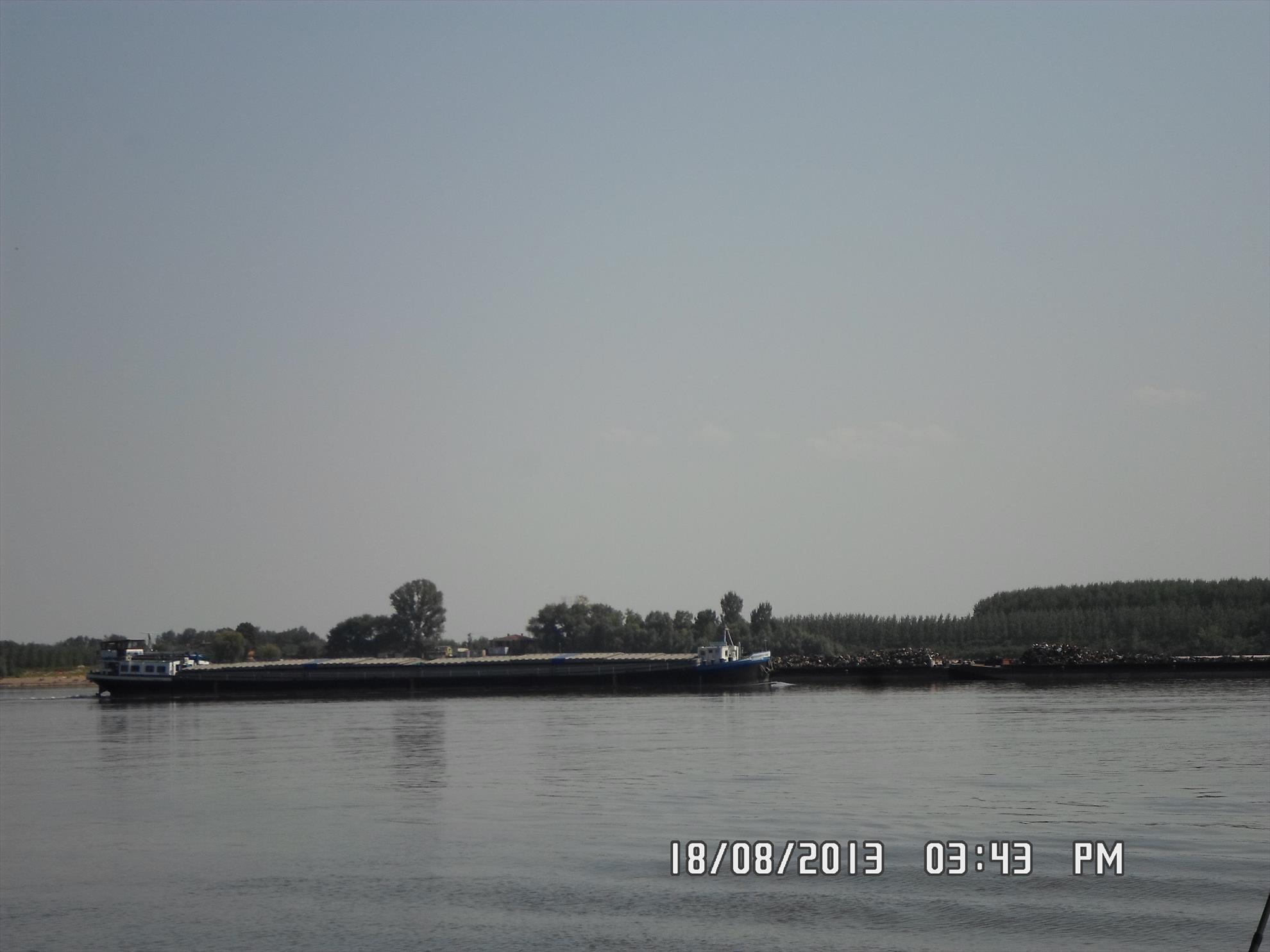 pescuit pe dunare - sam108.JPG